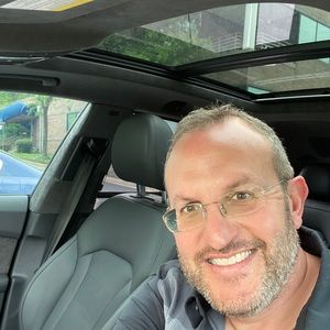 Meet your Posher, Marc